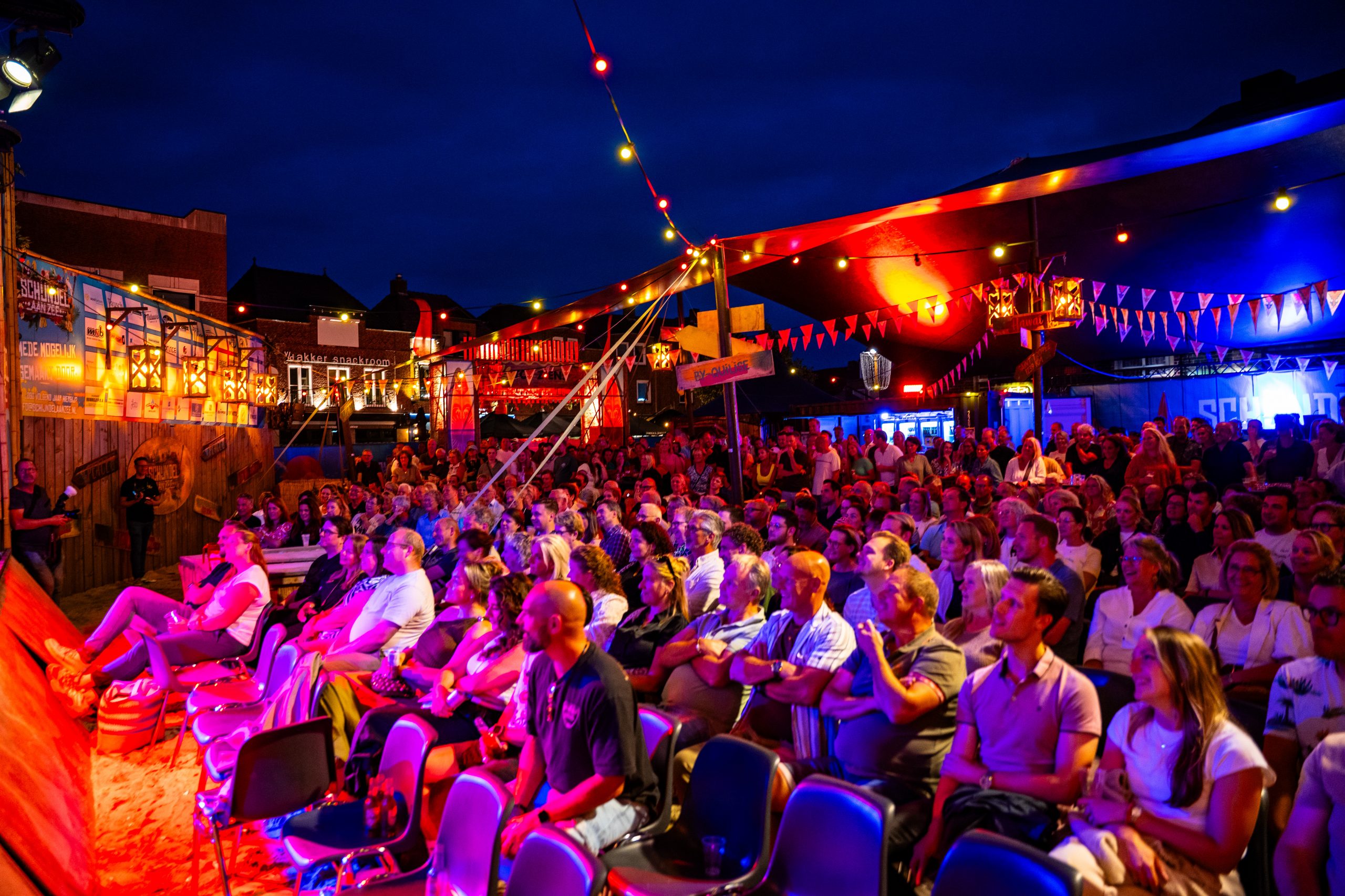 Foto van Comedynight voor bij Schijndel aan Zee.